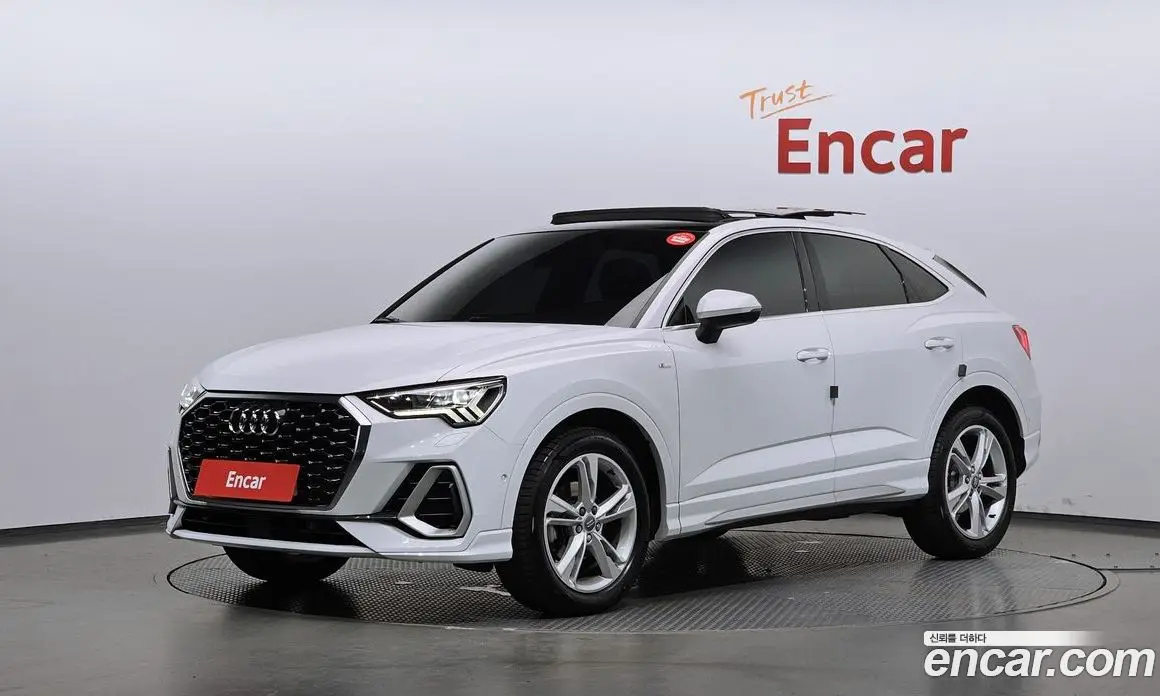 Audi Q3 2020 2.0 автомат (гидро), фото 1 Audi Q3 2020 2.0 автомат (гидро), фото 1