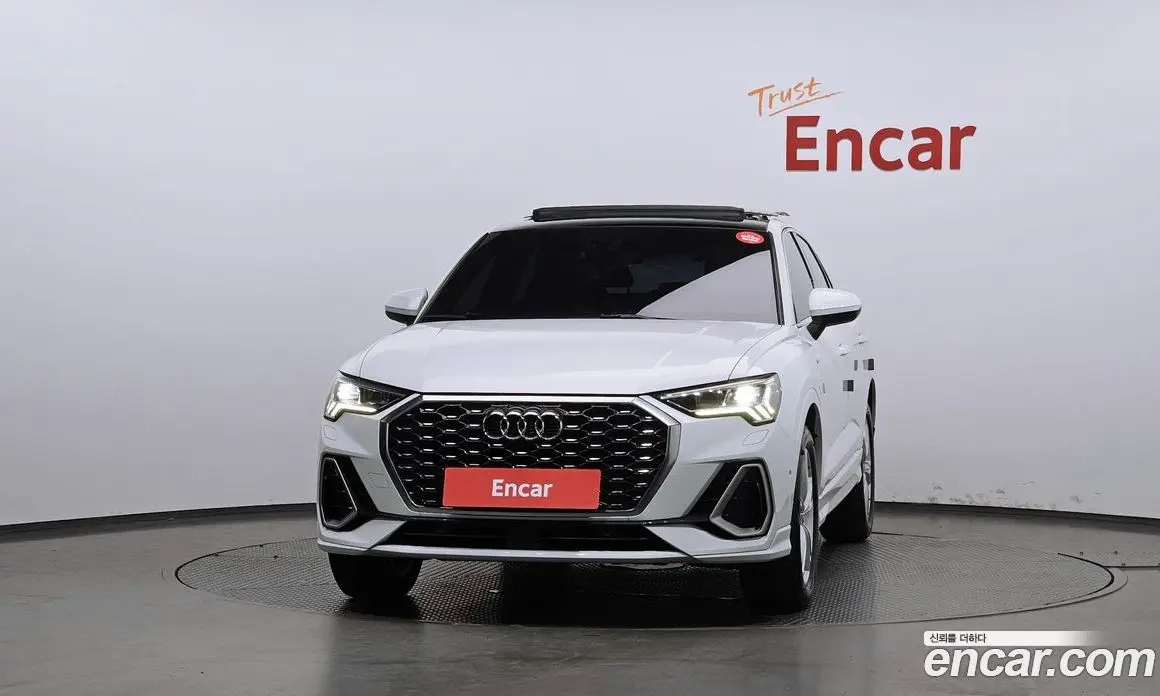 Audi Q3 2020 2.0 автомат (гидро), фото 3 Audi Q3 2020 2.0 автомат (гидро), фото 3
