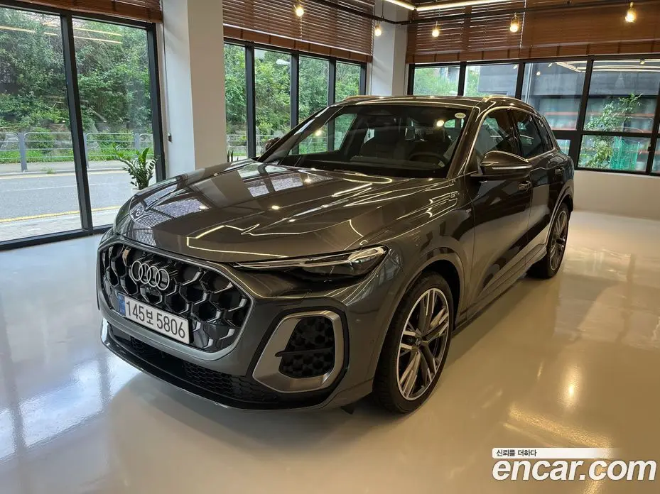 Audi Q5 2026 2.0 автомат (гидро), фото 1 Audi Q5 2026 2.0 автомат (гидро), фото 1