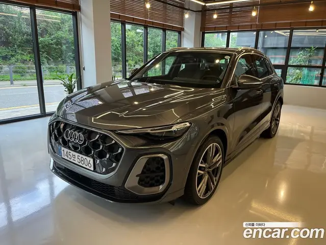Audi Q5, 2026, 11 км