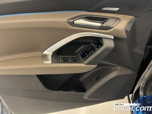 Audi Q5 2026 2.0 автомат (гидро), миниатюра 11 Audi Q5 2026 2.0 автомат (гидро), миниатюра 11