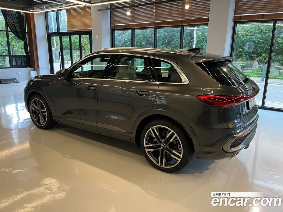 Audi Q5 2026 2.0 автомат (гидро), фото 4 Audi Q5 2026 2.0 автомат (гидро), фото 4