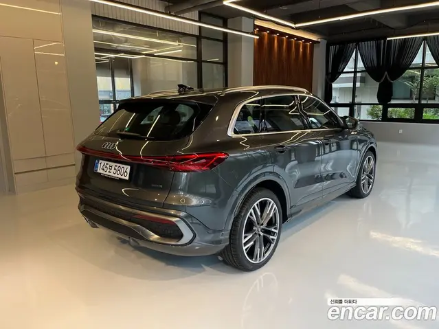 Audi Q5 2026 2.0 автомат (гидро), миниатюра 6 Audi Q5 2026 2.0 автомат (гидро), миниатюра 6