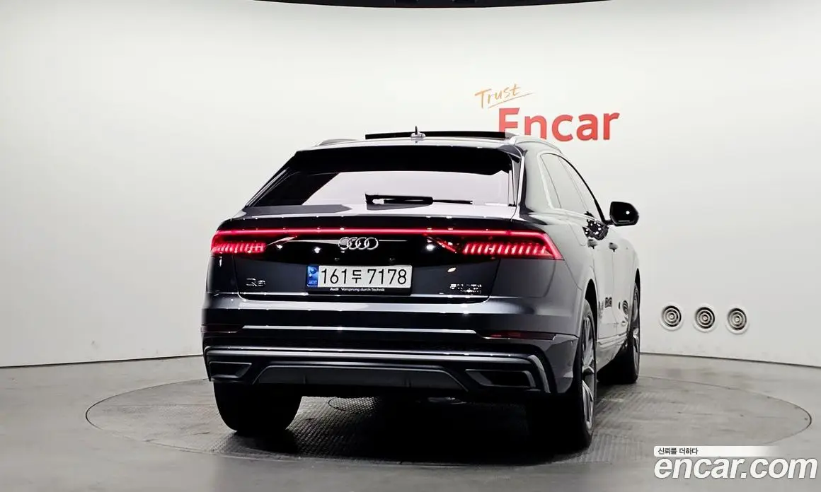 Audi Q8 2021 3.0 автомат (гидро), фото 4