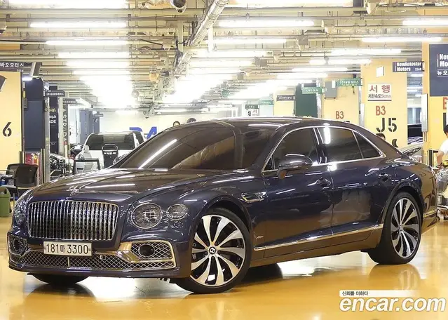 Bentley Flying Spur, 2023, 23 000 км