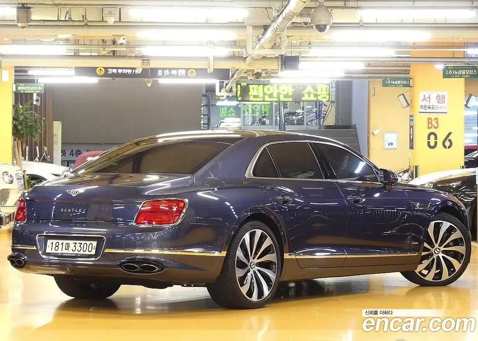 Bentley Flying Spur 2023 4.0 автомат (гидро), фото 2 Bentley Flying Spur 2023 4.0 автомат (гидро), фото 2