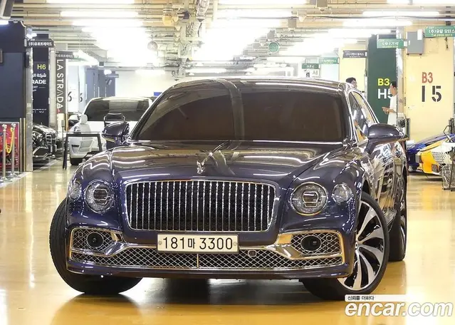 Bentley Flying Spur 2023 4.0 автомат (гидро), миниатюра 3 Bentley Flying Spur 2023 4.0 автомат (гидро), миниатюра 3