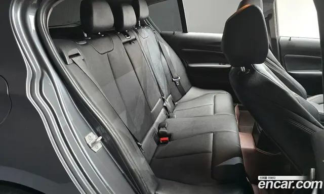 BMW 1 серия 2017 2.0 автомат (гидро), миниатюра 11