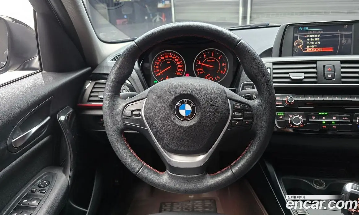 BMW 1 серия 2017 2.0 автомат (гидро), фото 13