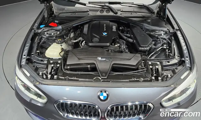 BMW 1 серия 2017 2.0 автомат (гидро), миниатюра 6