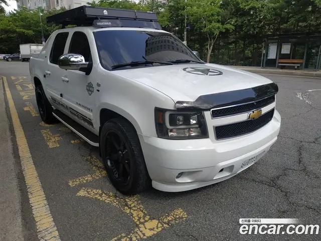 Chevrolet Avalanche 2007 5.3 автомат (гидро), миниатюра 3