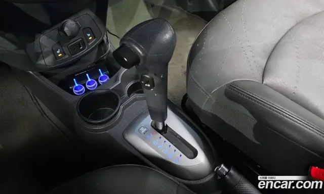 Chevrolet Spark 2013 1.0 автомат (гидро), миниатюра 9