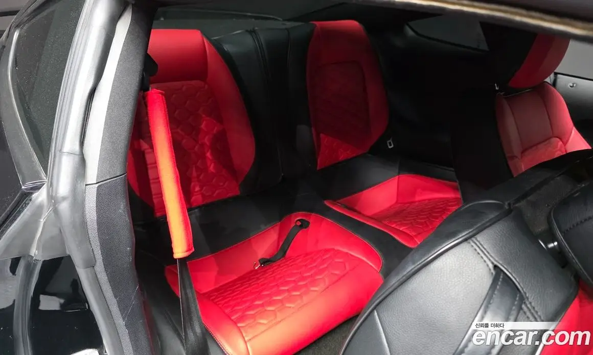 Ford Mustang 2018 2.3 автомат (гидро), фото 12