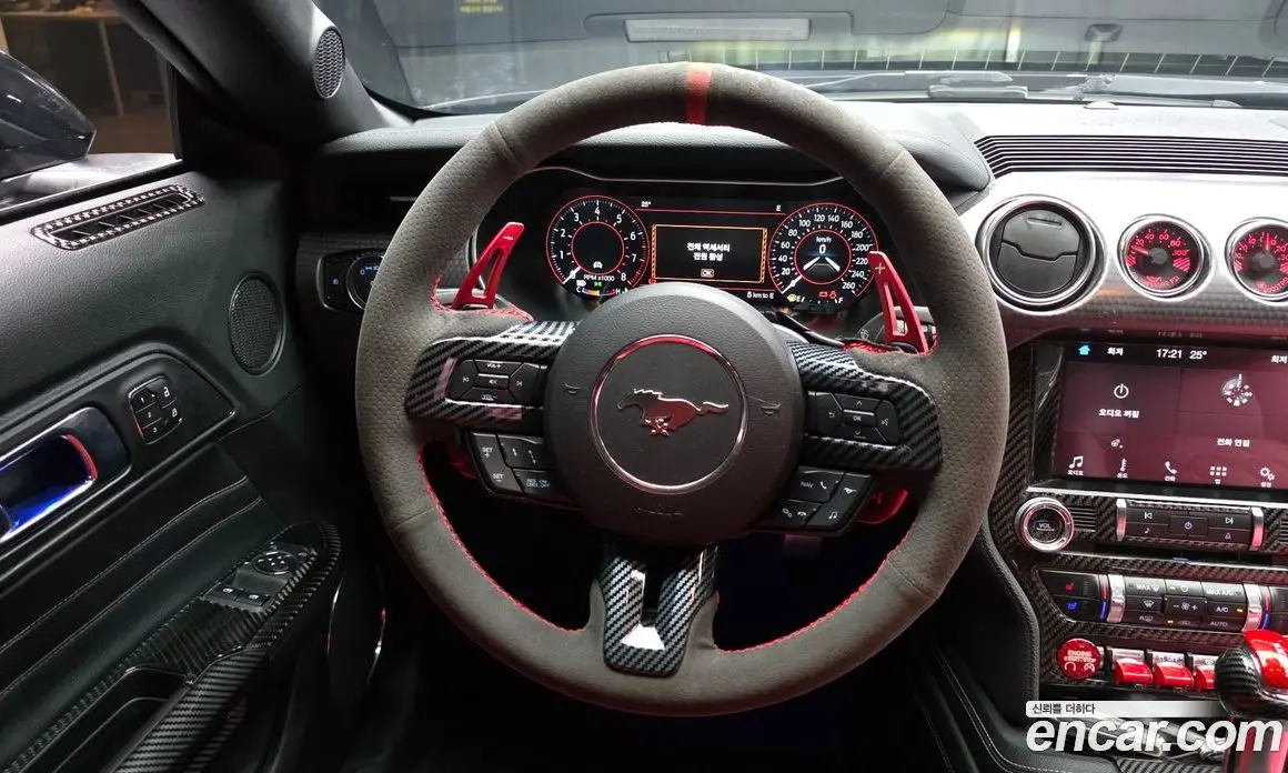 Ford Mustang 2018 2.3 автомат (гидро), фото 13
