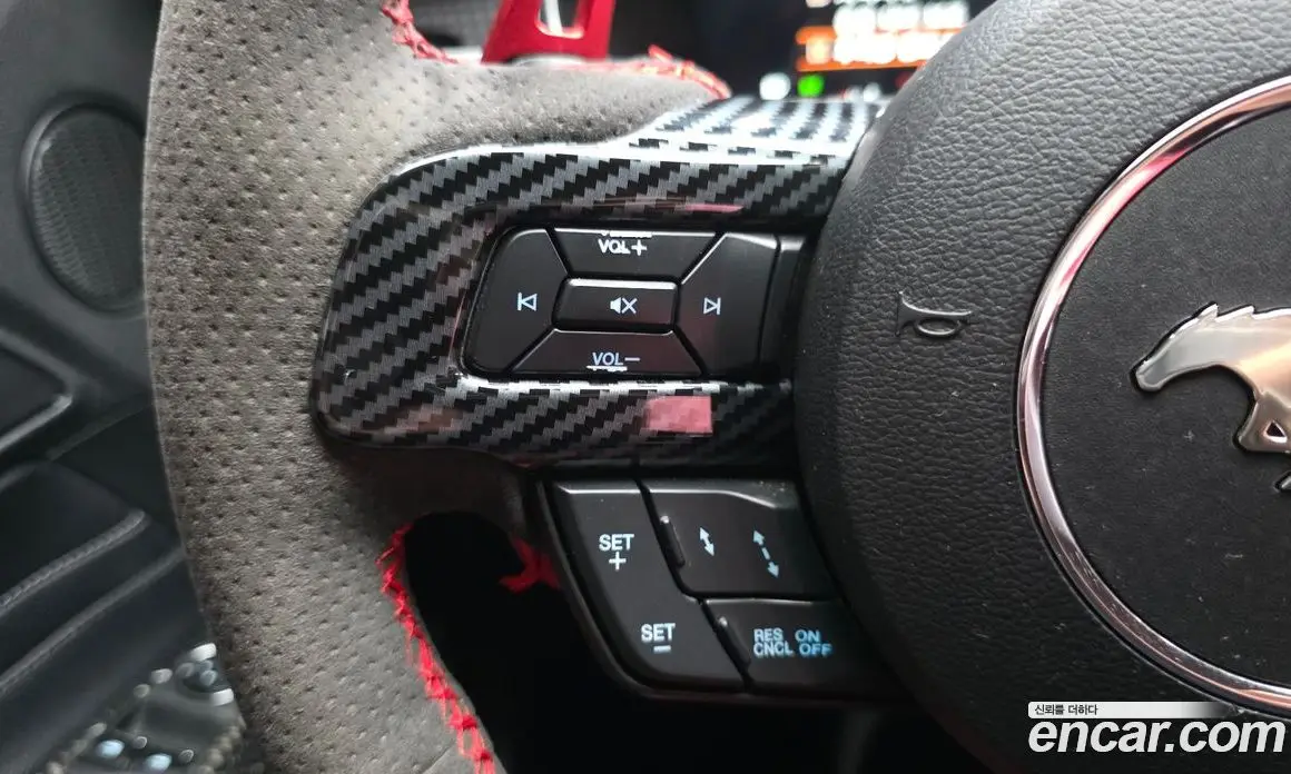 Ford Mustang 2018 2.3 автомат (гидро), фото 17