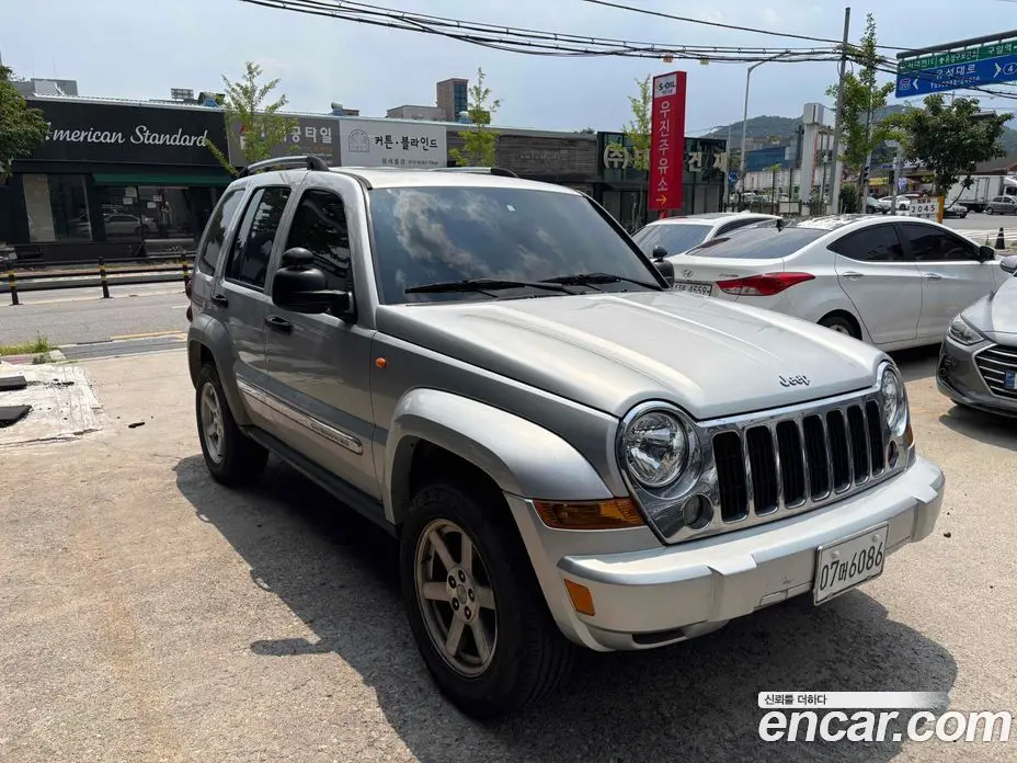 Jeep Cherokee 2005 3.7 автомат (гидро), фото 3