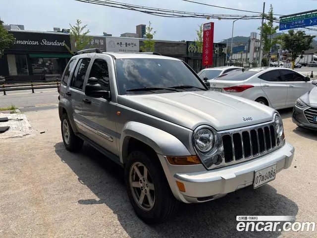 Jeep Cherokee 2005 3.7 автомат (гидро), миниатюра 3