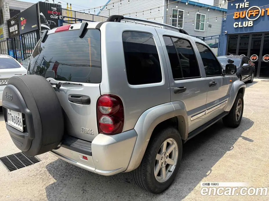 Jeep Cherokee 2005 3.7 автомат (гидро), фото 6