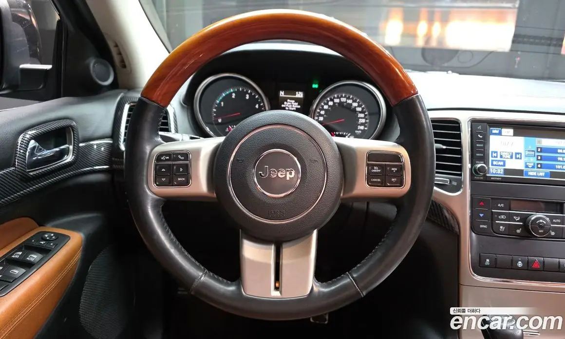 Jeep Cherokee 2012 3.0 автомат (гидро), фото 13 Jeep Cherokee 2012 3.0 автомат (гидро), фото 13