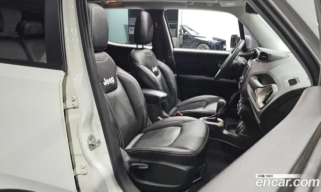 Jeep Renegade 2017 2.4 автомат (гидро), миниатюра 12