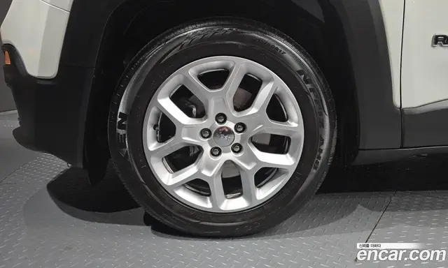 Jeep Renegade 2017 2.4 автомат (гидро), миниатюра 5 Jeep Renegade 2017 2.4 автомат (гидро), миниатюра 5