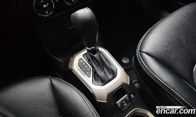 Jeep Renegade 2017 2.4 автомат (гидро), миниатюра 9 Jeep Renegade 2017 2.4 автомат (гидро), миниатюра 9