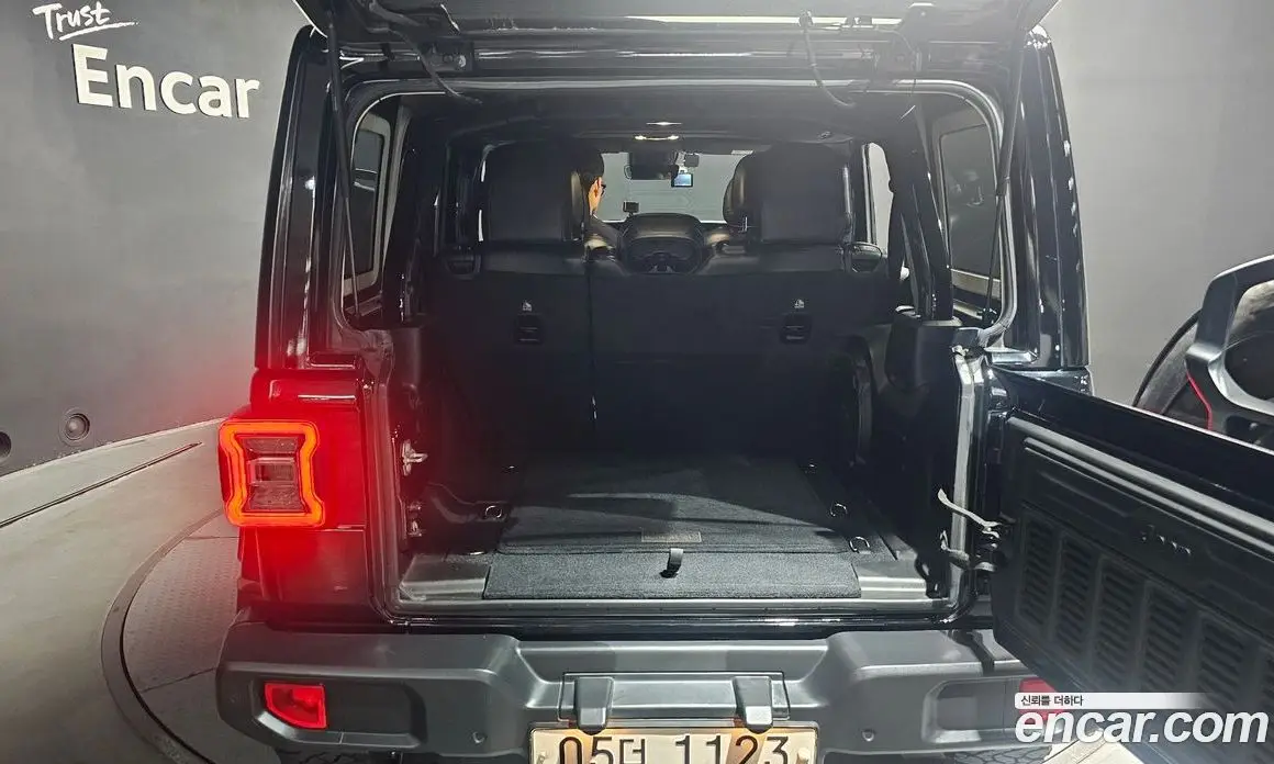 Jeep Wrangler 2019 2.0 автомат (гидро), фото 20