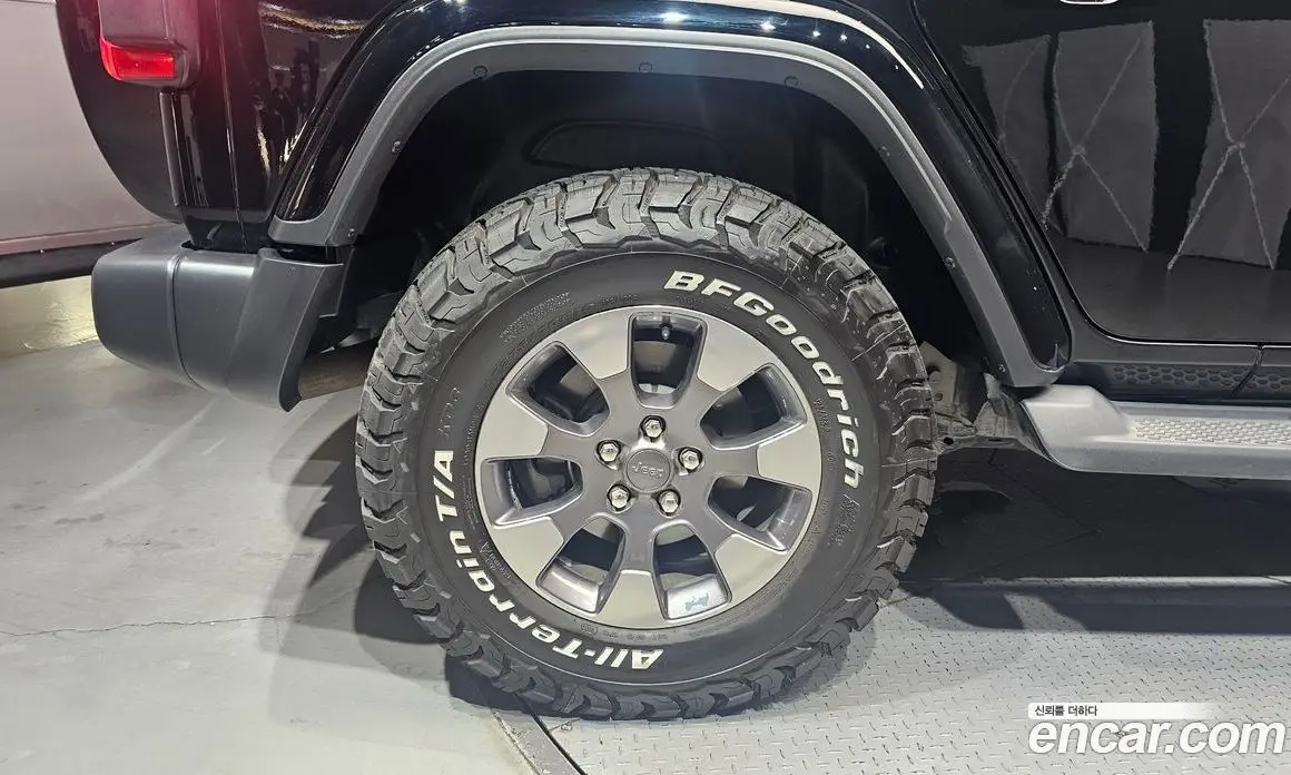 Jeep Wrangler 2019 2.0 автомат (гидро), фото 5