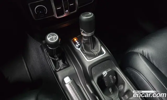 Jeep Wrangler 2019 2.0 автомат (гидро), миниатюра 9