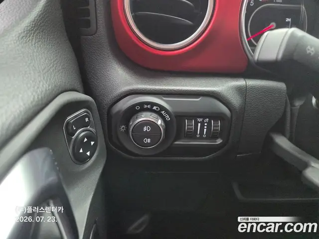 Jeep Wrangler 2021 2.0 автомат (гидро), миниатюра 12