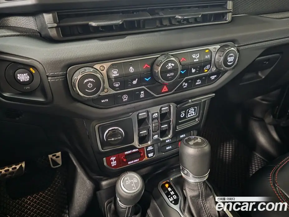 Jeep Wrangler 2024 2.0 автомат (гидро), фото 11 Jeep Wrangler 2024 2.0 автомат (гидро), фото 11