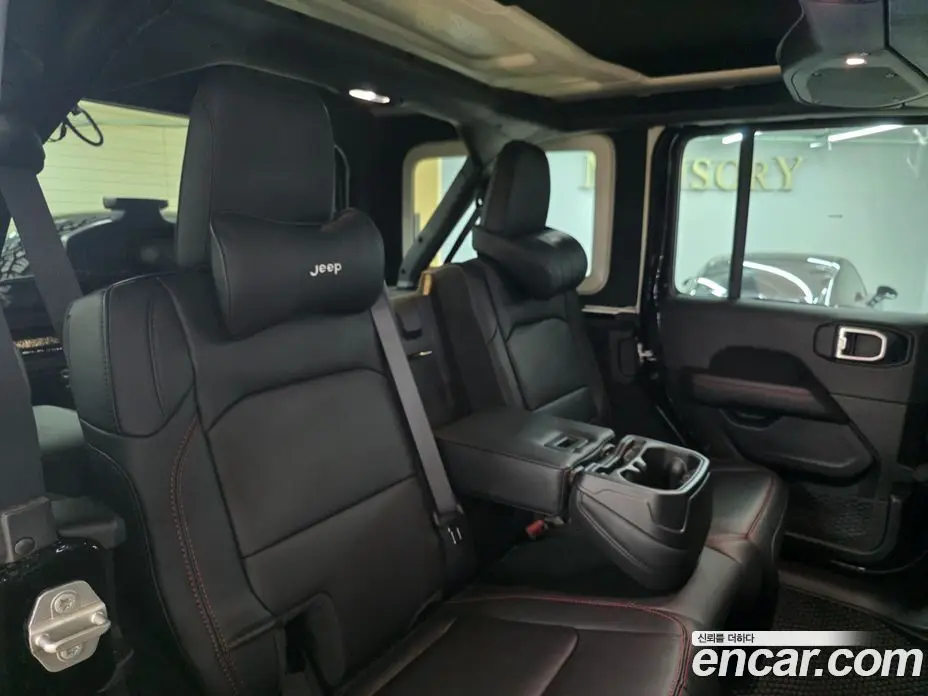 Jeep Wrangler 2024 2.0 автомат (гидро), фото 15 Jeep Wrangler 2024 2.0 автомат (гидро), фото 15