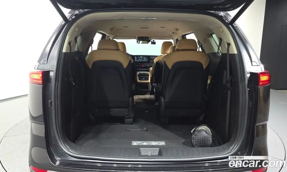 Kia Carnival 2023 3.5 автомат (гидро), фото 20
