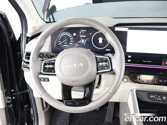 Kia Carnival 2024 1.6 автомат (гидро), миниатюра 7