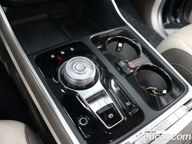Kia Carnival 2024 1.6 автомат (гидро), миниатюра 9