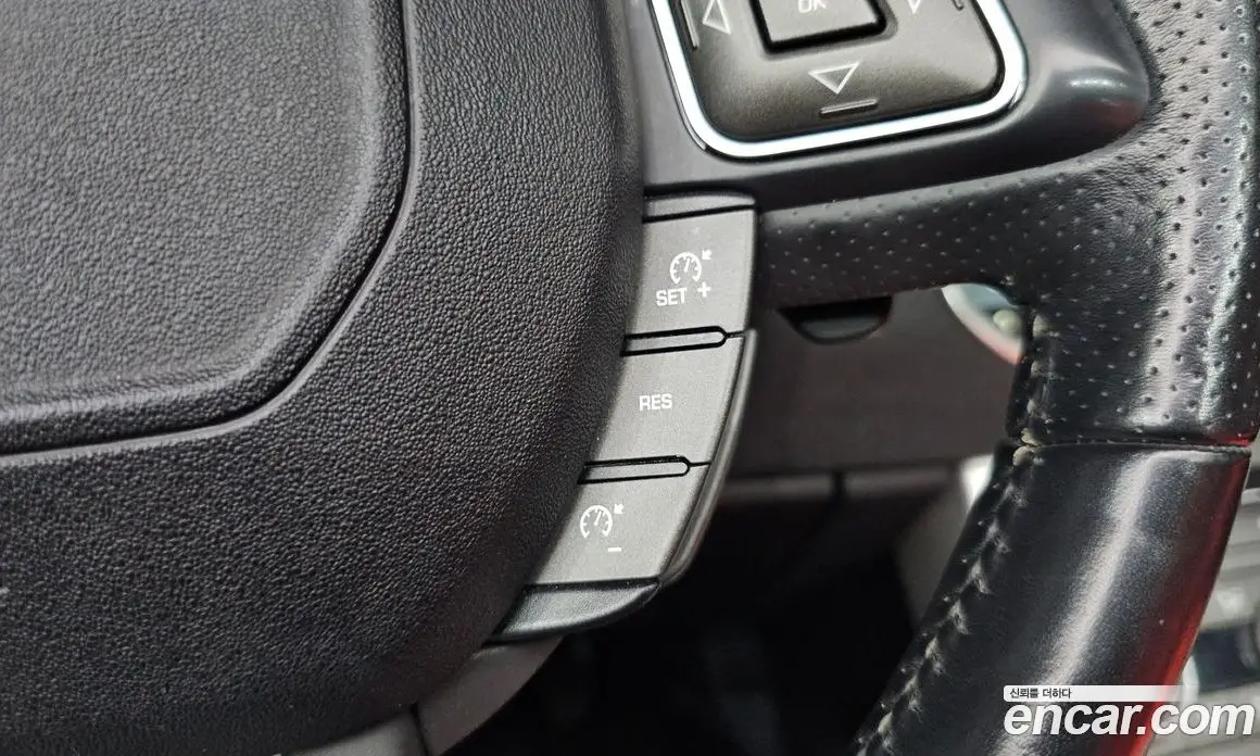 Land Rover Range Rover Evoque 2017 2.0 автомат (гидро), фото 18 Land Rover Range Rover Evoque 2017 2.0 автомат (гидро), фото 18