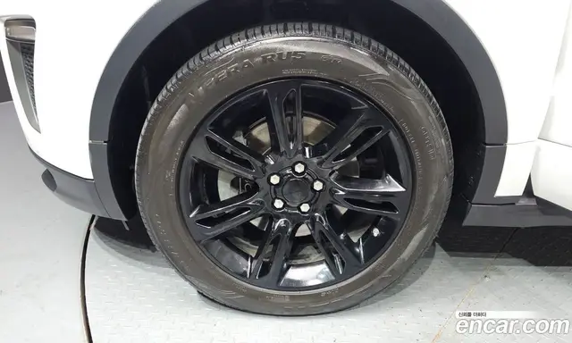 Land Rover Range Rover Evoque 2017 2.0 автомат (гидро), миниатюра 5 Land Rover Range Rover Evoque 2017 2.0 автомат (гидро), миниатюра 5