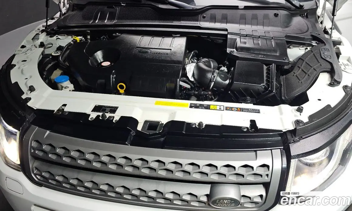 Land Rover Range Rover Evoque 2017 2.0 автомат (гидро), фото 6 Land Rover Range Rover Evoque 2017 2.0 автомат (гидро), фото 6