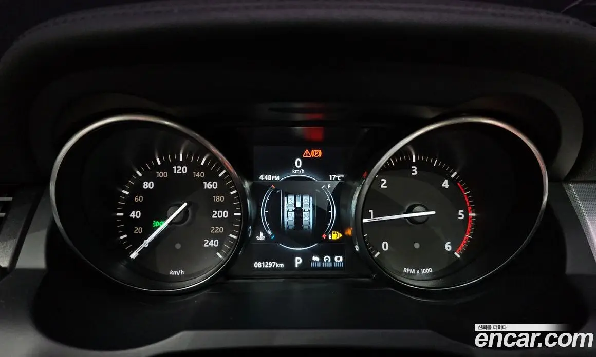 Land Rover Range Rover Evoque 2017 2.0 автомат (гидро), фото 8 Land Rover Range Rover Evoque 2017 2.0 автомат (гидро), фото 8