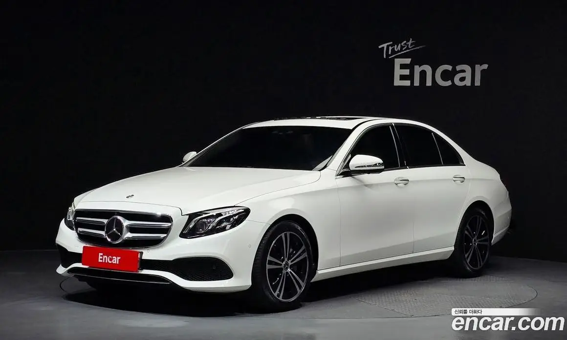 Mercedes-Benz E-Class 2020 2.0 автомат (гидро), фото 1 Mercedes-Benz E-Class 2020 2.0 автомат (гидро), фото 1