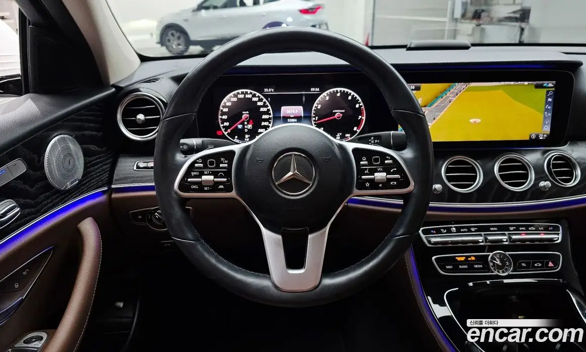 Mercedes-Benz E-Class 2020 2.0 автомат (гидро), фото 13 Mercedes-Benz E-Class 2020 2.0 автомат (гидро), фото 13