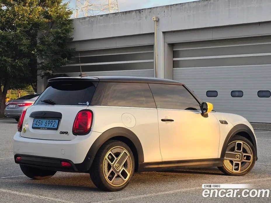 Mini Cooper 2023 автомат (гидро), фото 3 Mini Cooper 2023 автомат (гидро), фото 3