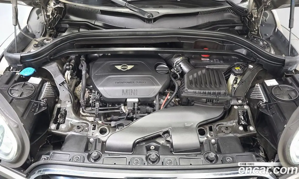 Mini Countryman 2018 2.0 автомат (гидро), фото 6 Mini Countryman 2018 2.0 автомат (гидро), фото 6