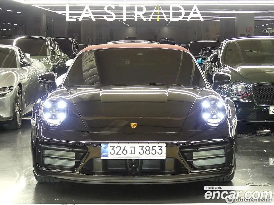 Porsche 911 2023 3.0 автомат (гидро), фото 1 Porsche 911 2023 3.0 автомат (гидро), фото 1