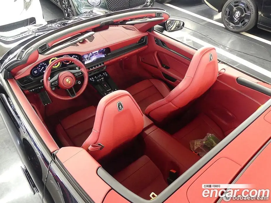 Porsche 911 2023 3.0 автомат (гидро), фото 19 Porsche 911 2023 3.0 автомат (гидро), фото 19