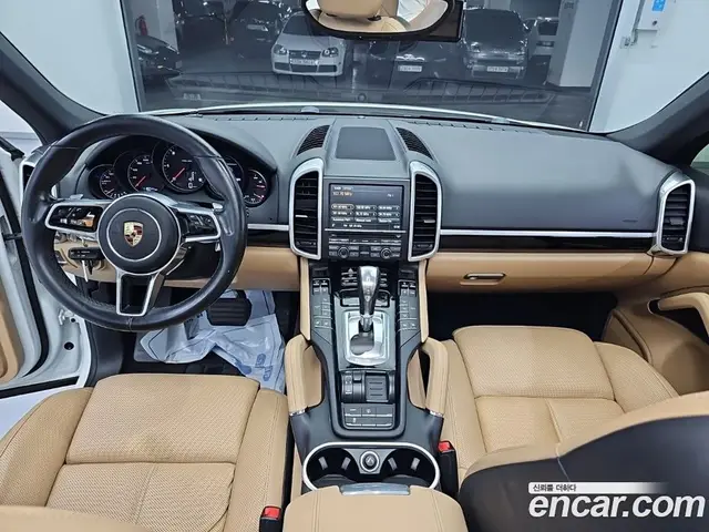 Porsche Cayenne 2015 3.0 автомат (гидро), миниатюра 6 Porsche Cayenne 2015 3.0 автомат (гидро), миниатюра 6