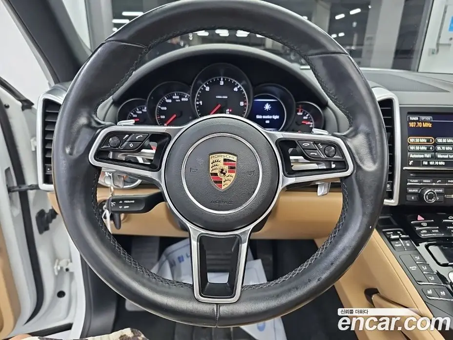 Porsche Cayenne 2015 3.0 автомат (гидро), фото 8 Porsche Cayenne 2015 3.0 автомат (гидро), фото 8
