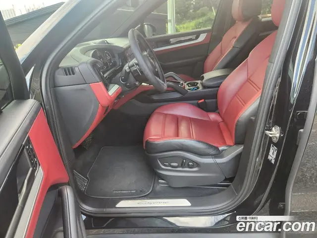 Porsche Cayenne 2024 3.0 автомат (гидро), миниатюра 11