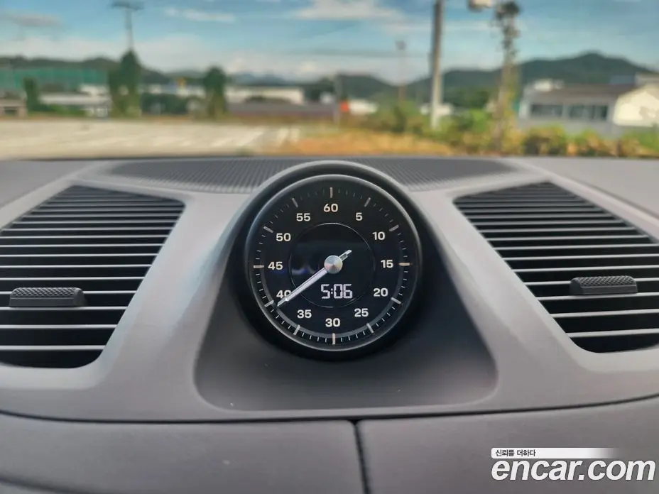 Porsche Cayenne 2024 3.0 автомат (гидро), фото 9