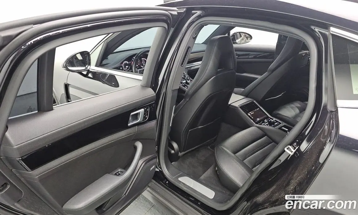 Porsche Panamera 2018 2.9 автомат (гидро), фото 12